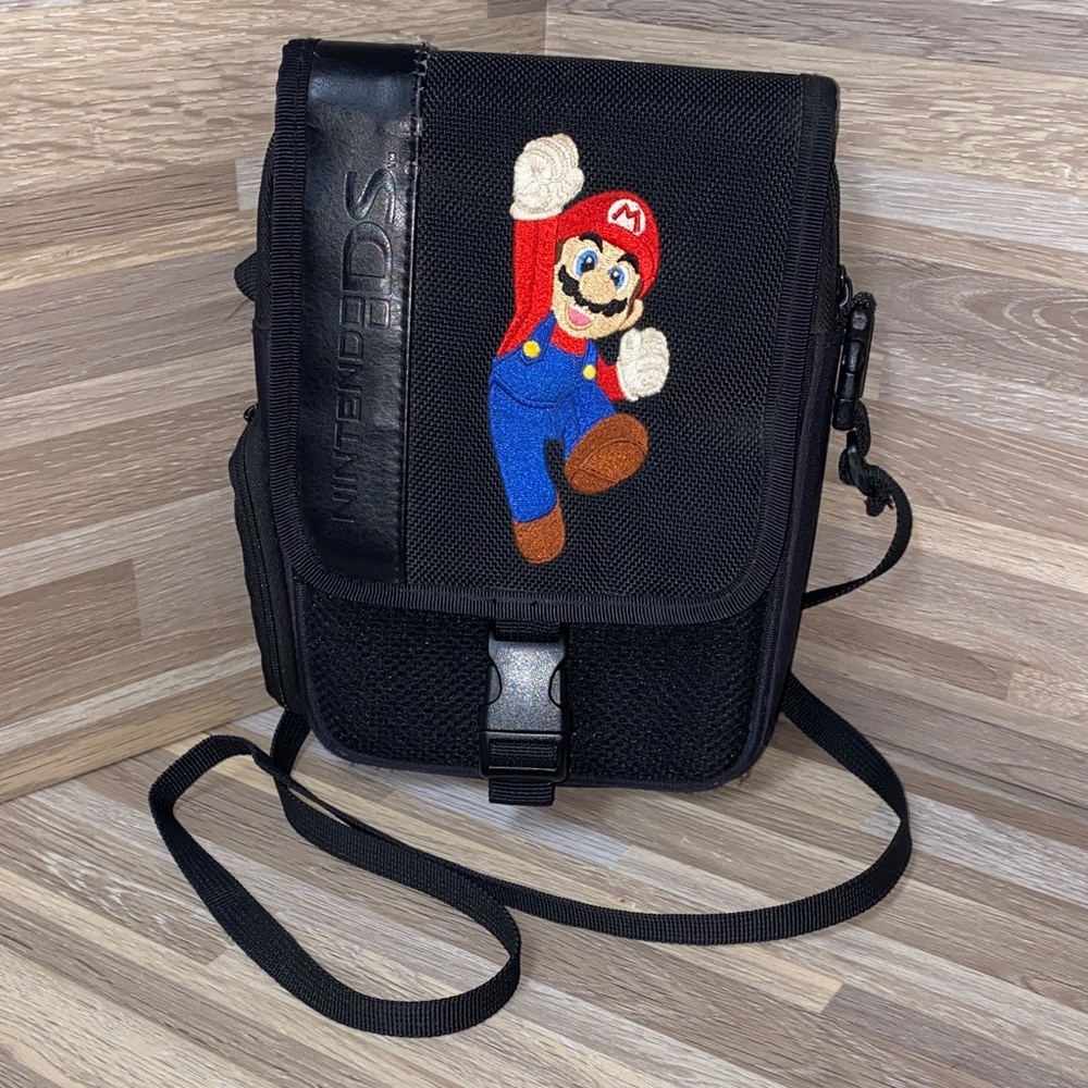 Nintendo Mario bros crossbody purse Nintendo DS carrying case carry case